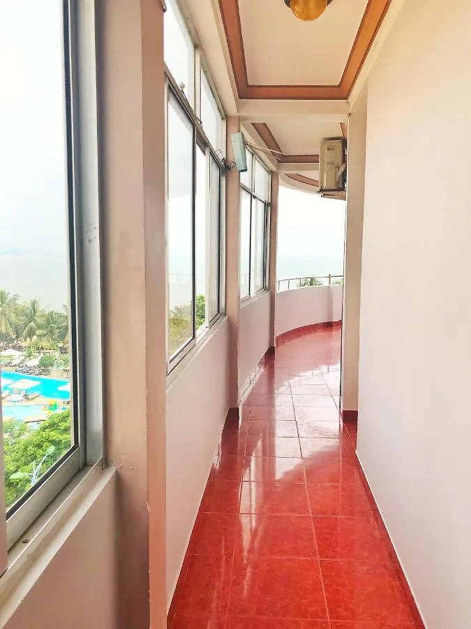 Anh Minh - Manchester Hotel Nha Trang Vietnam