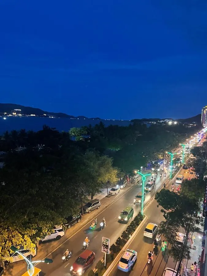 Anh Minh - Manchester Hotel Nha Trang Vietnam
