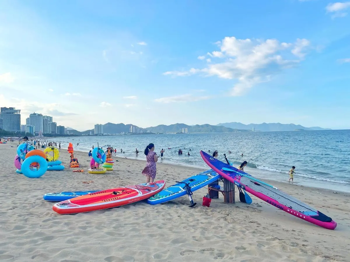 Anh Minh - Manchester Hotel Nha Trang